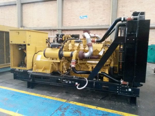 PLANTAS ELÉCTRICAS DE 300Kw -350Kw -400Kw Y 450Kw CAT - CUMMINS - Imagen 3